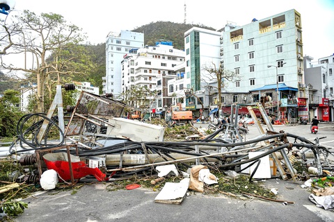 Hạ tầng viễn thông truyền thống mềm yếu trước thiên tai