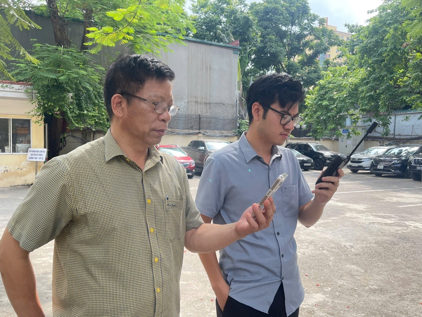 Test cuộc gọi giữa Điện thoại vệ tinh với điện thoại di động thông thường: Nghe và nhận cuộc gọi nhanh chóng, tín hiệu ổn định