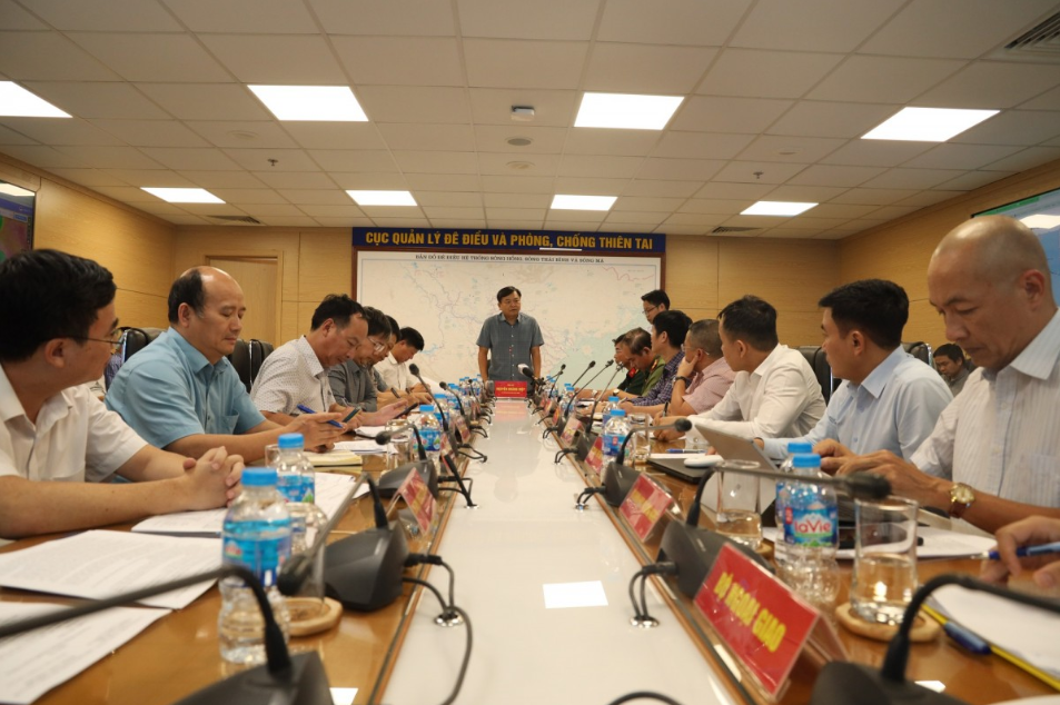 Ban chỉ đạo quốc gia về phòng chống thiên tai tổ chức họp gấp ứng phó với bão Wipha